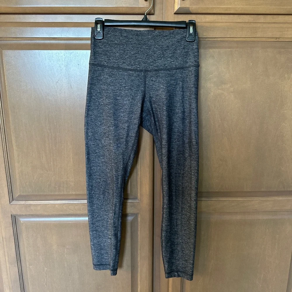 Lululemon leggings, size 6 - Picture 1 of 4